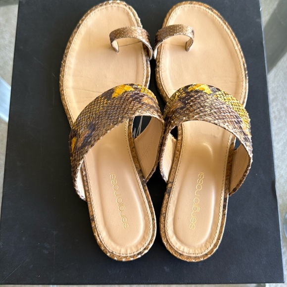Sergio Rossi Snakeskin Flat Sandals. Size 8. - Picture 10 of 13